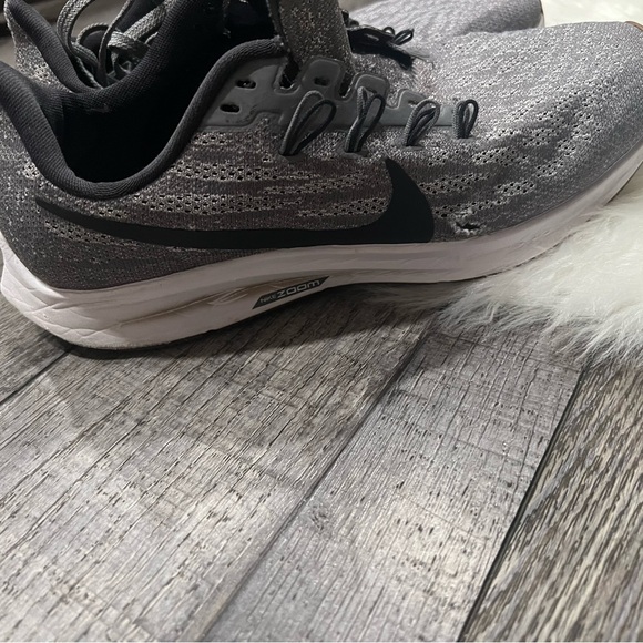 Nike Air Zoom Running Shoe Pegasus 36 - Women’s - Picture 6 of 7